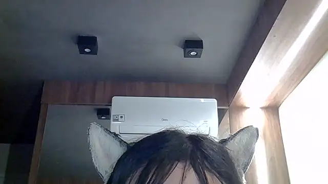 Chat +18 de SkinnyKitten ao vivo