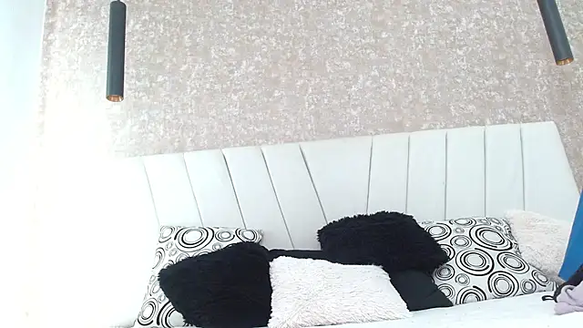 AliceSmity_ Chat XXX live