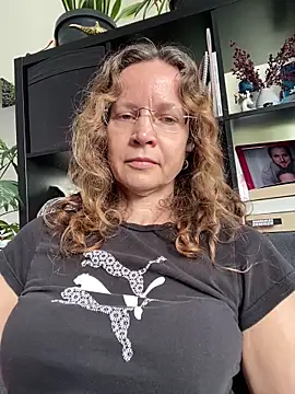 AnnikaRose élő XXX-chatje