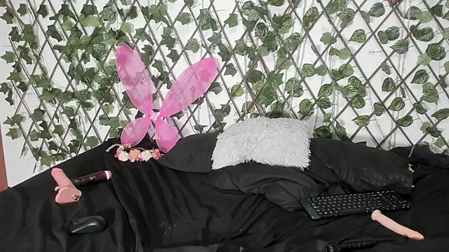 LittlePeach_ élő XXX-chatje