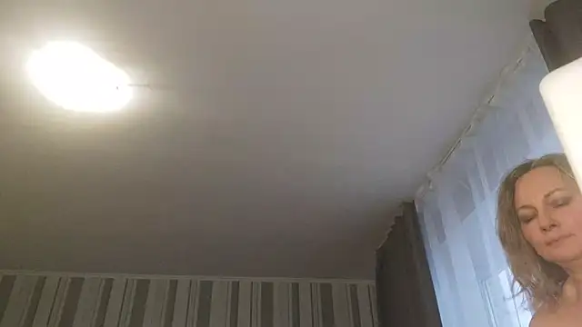 XXX chat uživo modela EdithManning