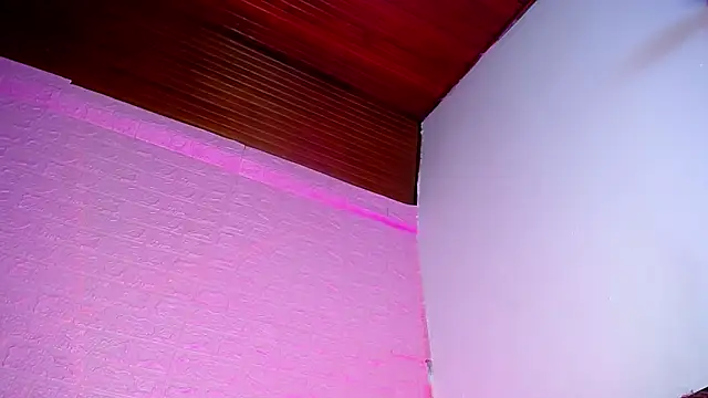 Dominic_Queen1126 élő XXX-chatje