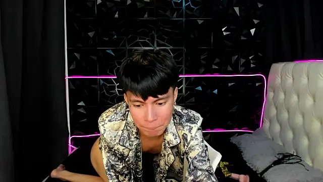 urtwinkbrixz 网络视讯表演