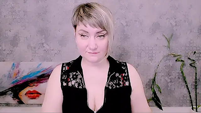 Chat +18 de Djullia ao vivo