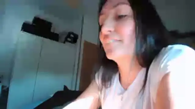 Онлайн чат XXX Yulian_Milf