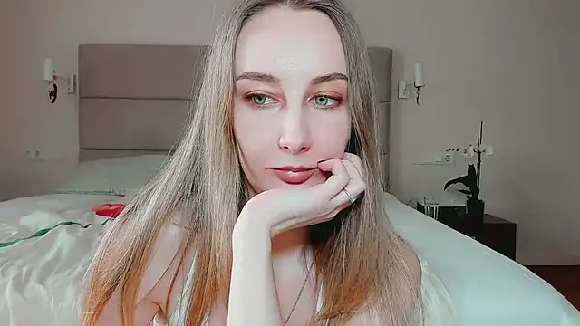 Maiami000 现场XXX聊天