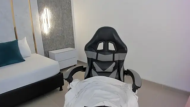 XXX chat uživo modela zoe_danae_