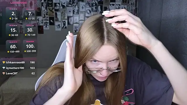 Živý XXX chat littlevildevil