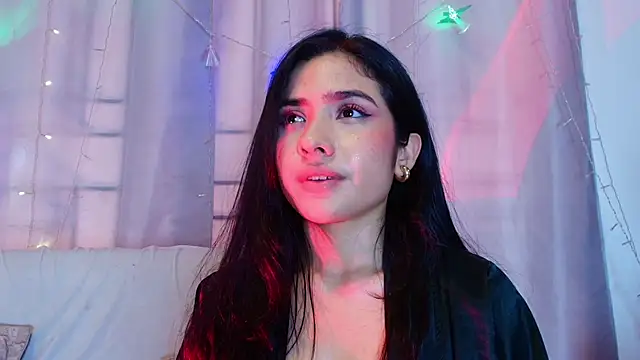 XXX chat uživo modela adara_johnson__