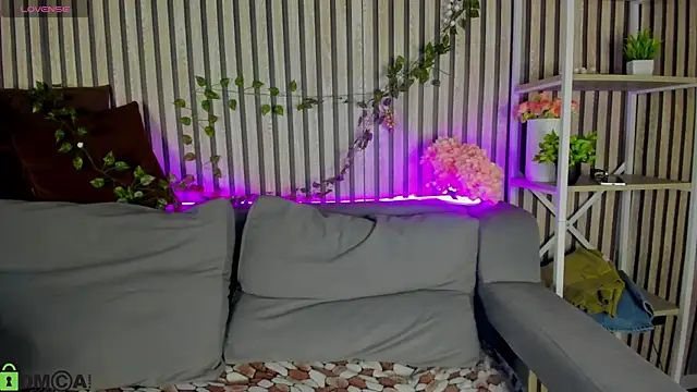 Sally_Ange1 现场XXX聊天