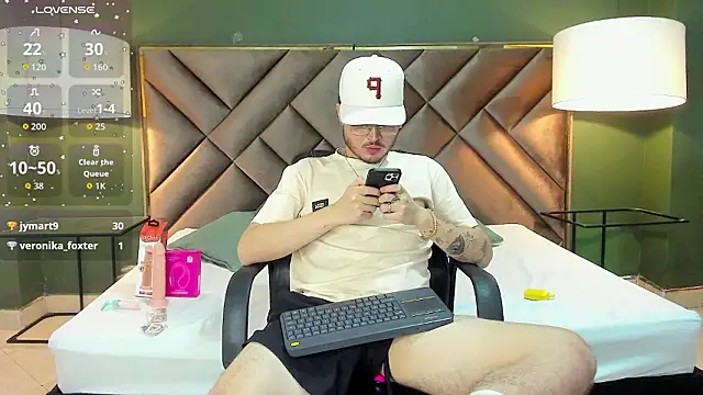 Salvattore_Muller's Live XXX Chat