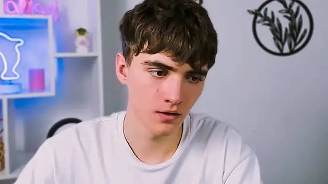 emil_lucky – Naživo XXX chat