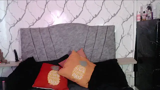 VIOLETTA-HOT 现场XXX聊天