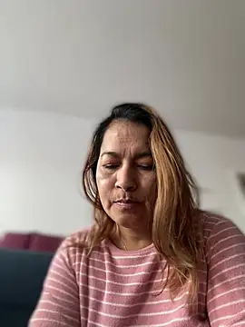 Jlo_69のライブXXXチャット