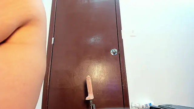 Chat +18 de samatha_collins ao vivo