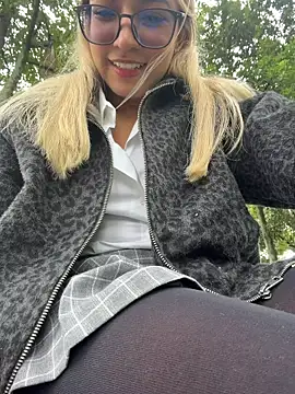 Pretty_roxxyy 现场XXX聊天