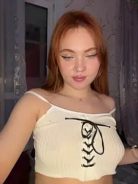 LunaMillie Chat XXX live