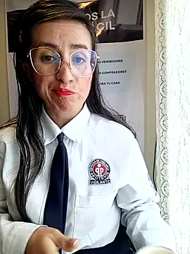 Valentina--1 Adlı Modelin Canlı XXX Sohbeti