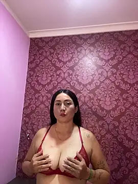 juliana_diaz Adlı Modelin Canlı XXX Sohbeti