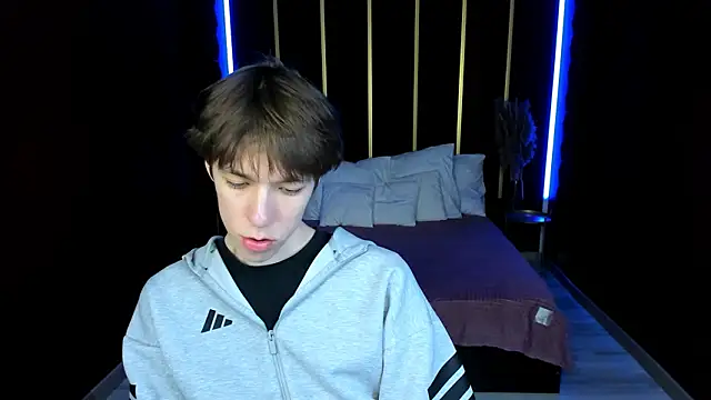 MarkBranston Live XXX-Chat