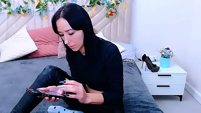 Chat XXX ao vivo de BURNING-BRUNETKA