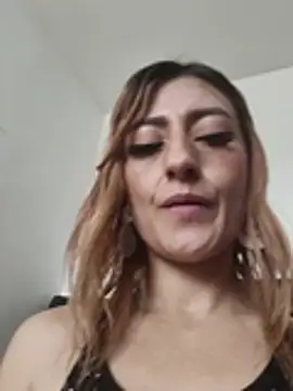 Chat XXX ao vivo de EmmaReyez