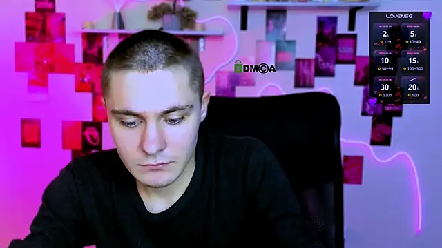 thomas_crow_ Adlı Modelin Canlı XXX Sohbeti