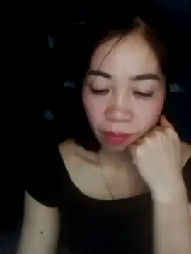 -Lundy- Adlı Modelin Canlı XXX Sohbeti