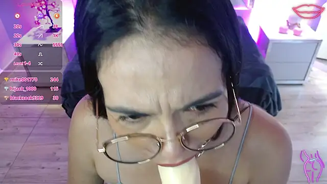 Rosalind_tay Live XXX-chat