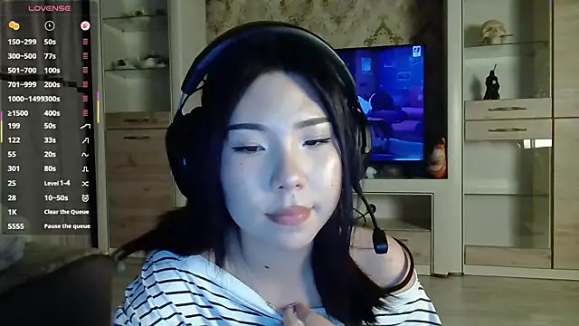 AprilOnilll Live XXX Chat