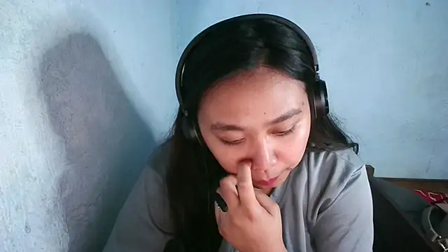 Živý XXX chat EmmalineBroner