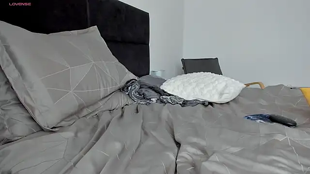 YourSexyNeighbour Live XXX Chat