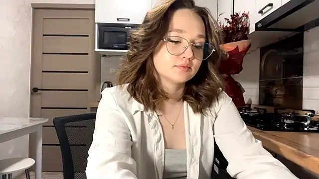 AinaSmith Chat XXX live