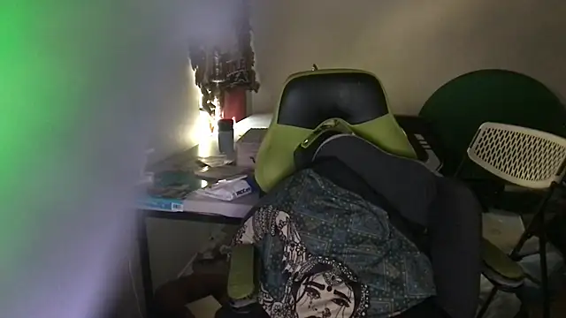 StuntingSpunMarine69: διαδικτυακό σόου στην κάμερα