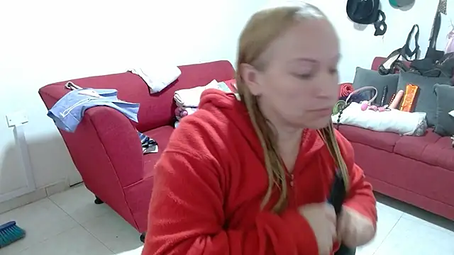 emperabigbootybigass 现场XXX聊天