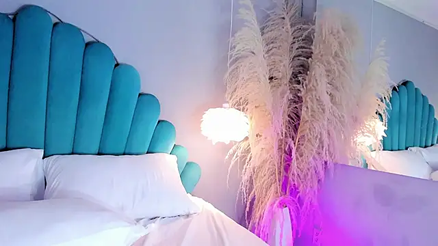 AlassiaHocthner 现场XXX聊天