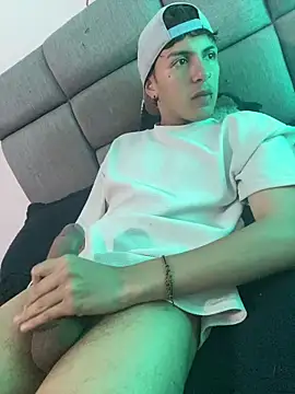 NaytonFreemanのウェブカメラショー