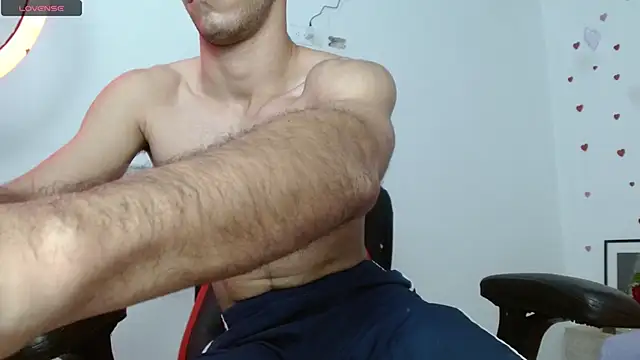 Chat XXX en directo de Caius_fox