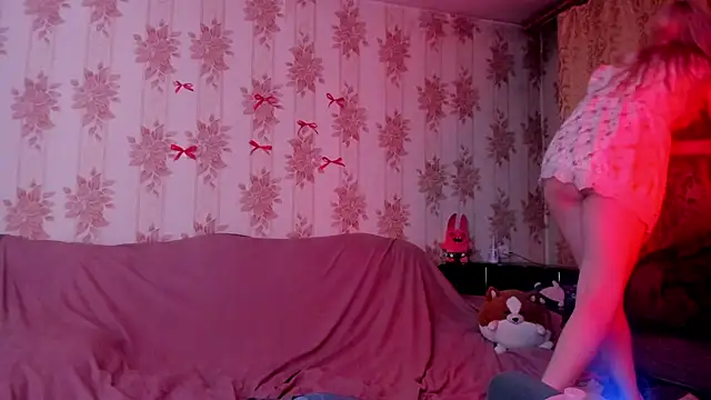 Chat +18 de Cutie_Bambi ao vivo