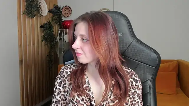 Chat +18 de FreyaVey ao vivo