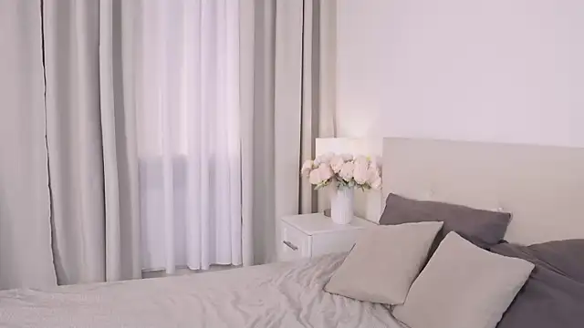 FiaMoor – Naživo XXX chat