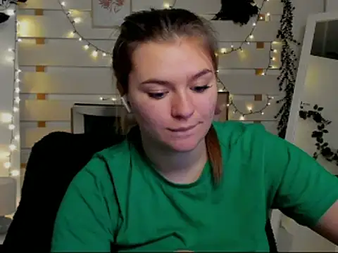 Josephine_Kiss Live XXX-Chat