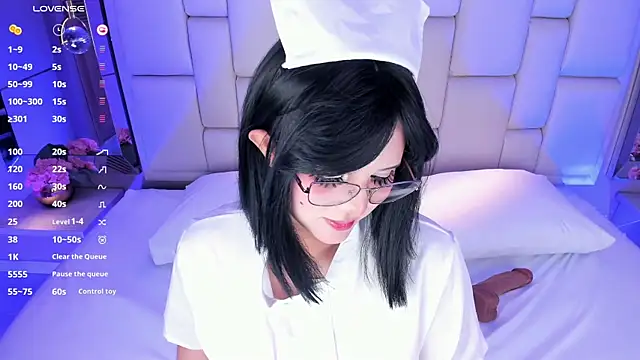 NanaOsaky Chat XXX in diretta