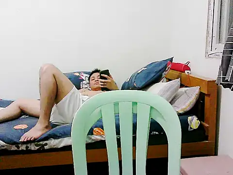 SirViceBoy2020 Adlı Modelin Canlı XXX Sohbeti