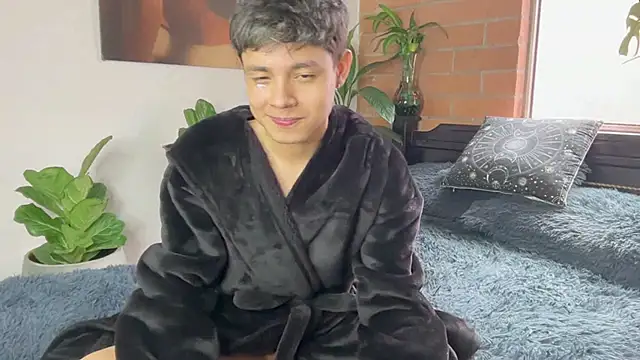 XXX chat uživo modela Andy_Belier23