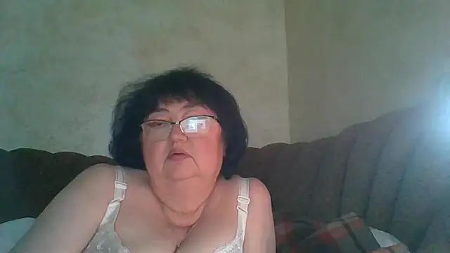 MilaSky5303's Live XXX Chat