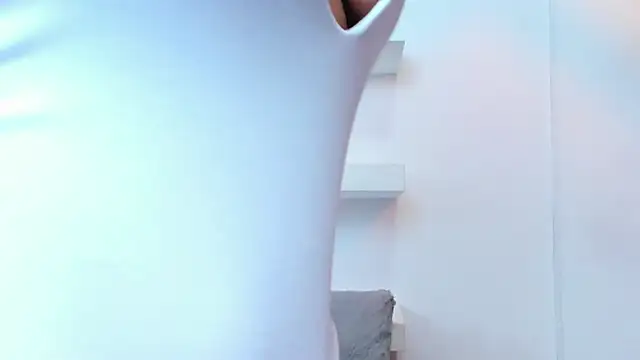 IsabellaMonet live XXX chat