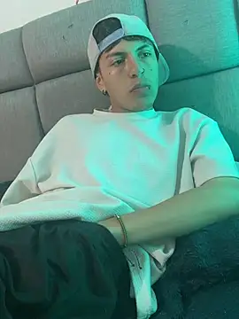 NaytonFreemanのウェブカメラショー