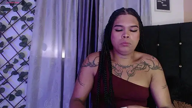 Show modela charlotte_brawn na web-kameri