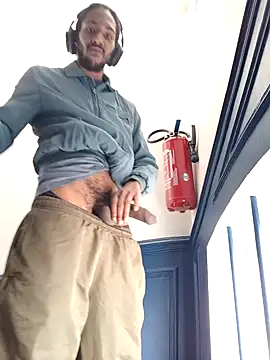 Mikaaa97 webkamerás műsora